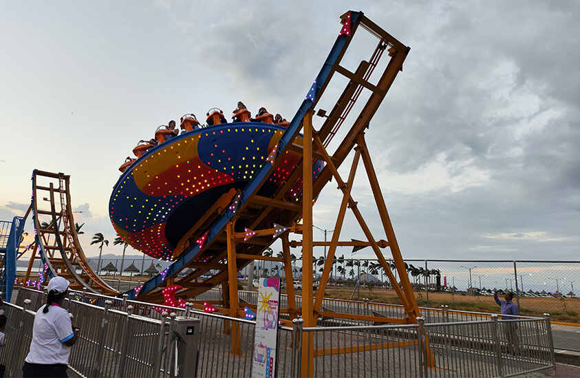 Flying UFO | Disk’ O Ride 5PR-24