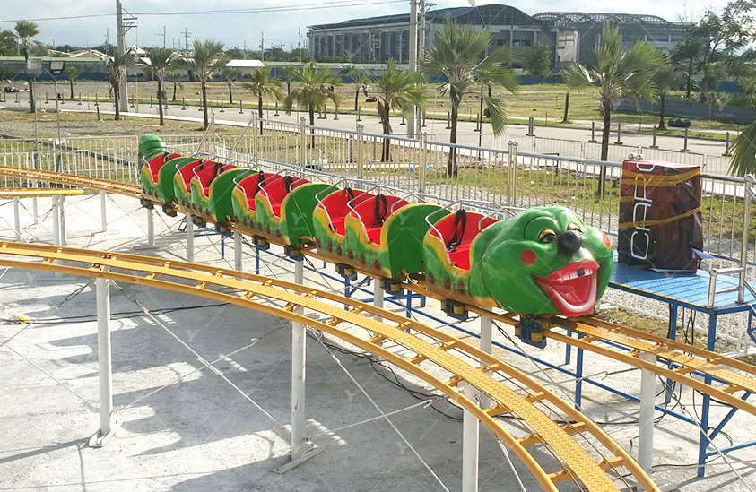 Wacky Worm Roller Coaster 5RC-06
